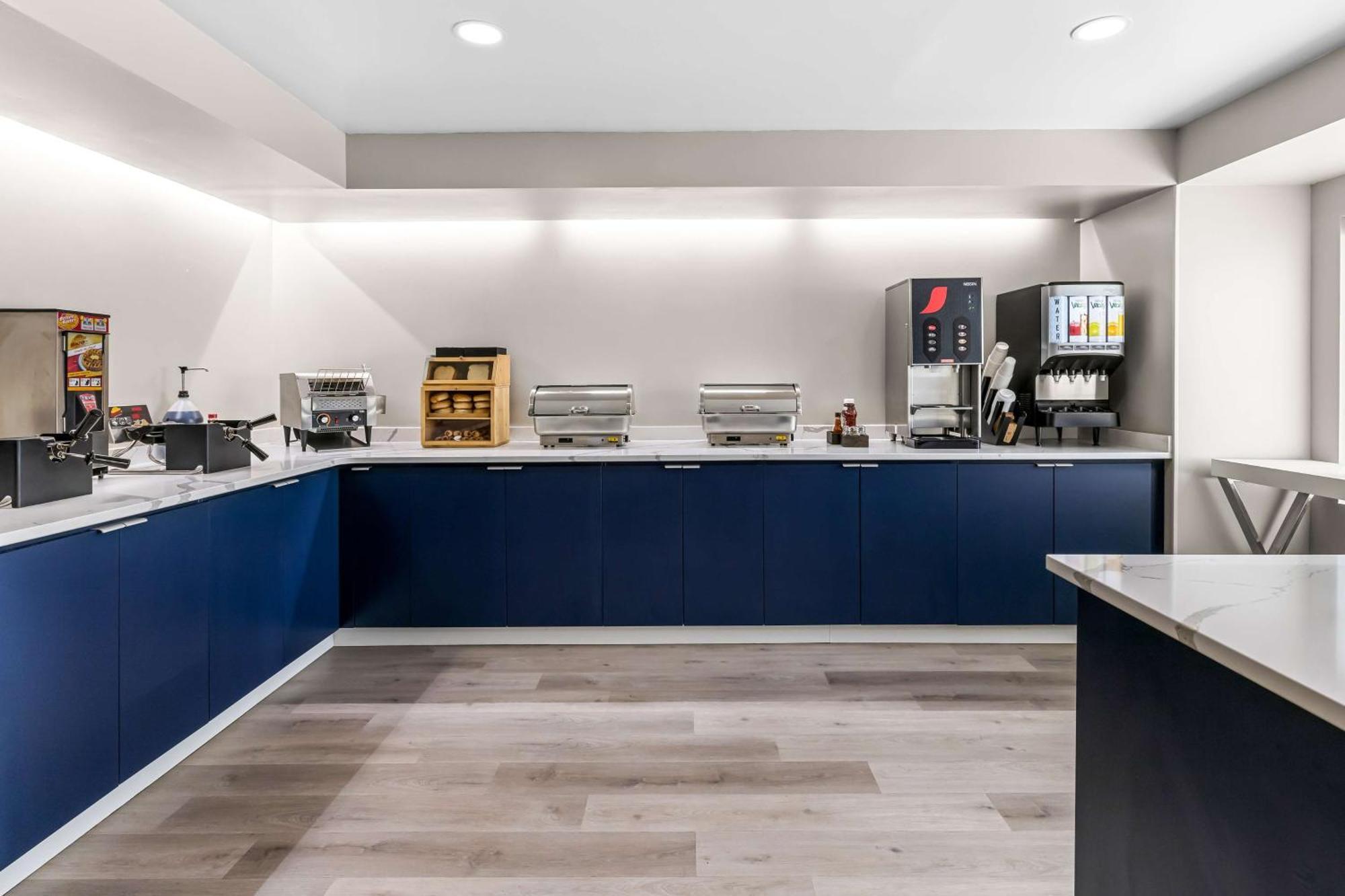 Best Western Buffalo Inn & Suites 외부 사진