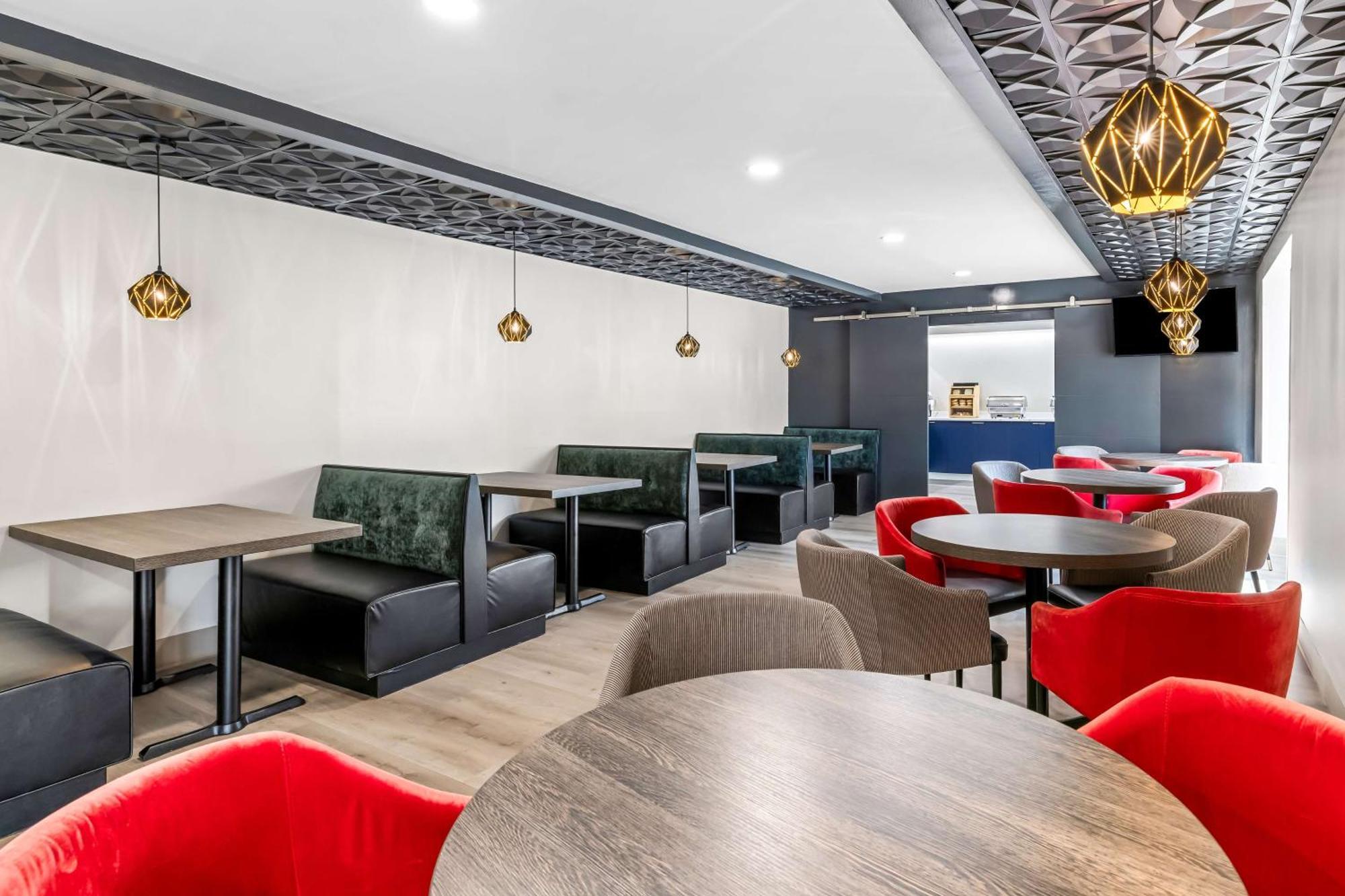 Best Western Buffalo Inn & Suites 외부 사진