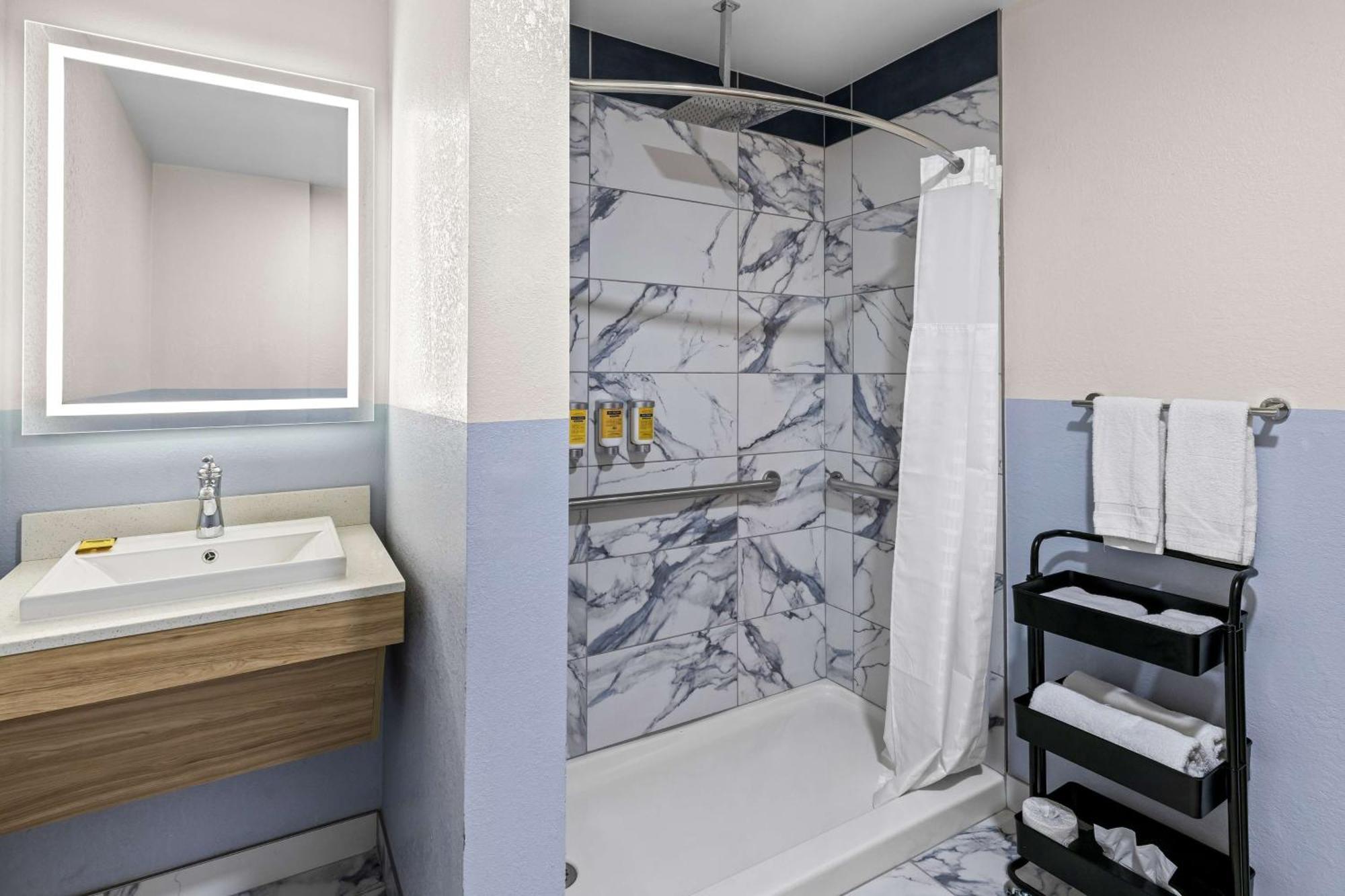 Best Western Buffalo Inn & Suites 외부 사진